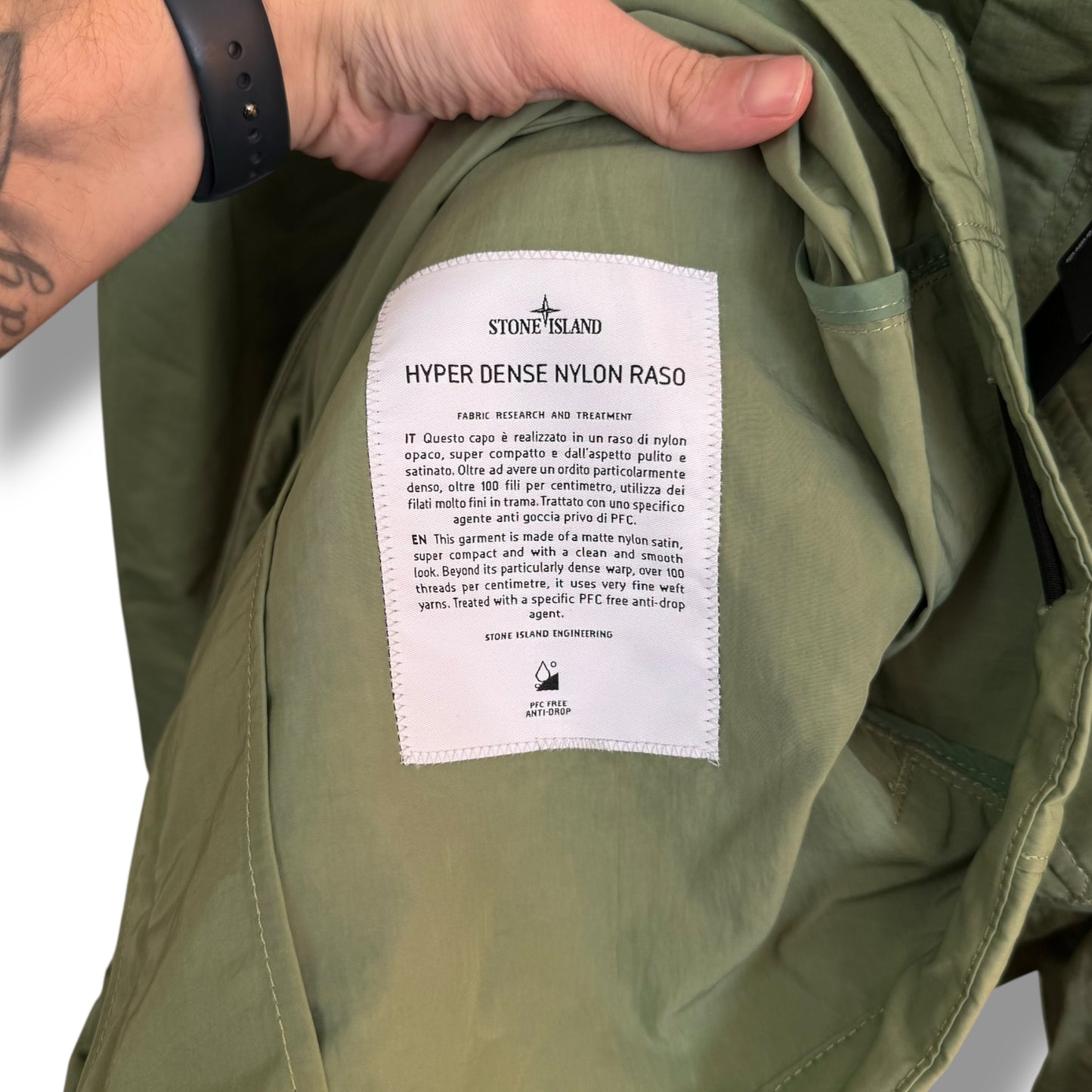 Stone Island Hyper Dense Nylon Raso (XL, 25”)