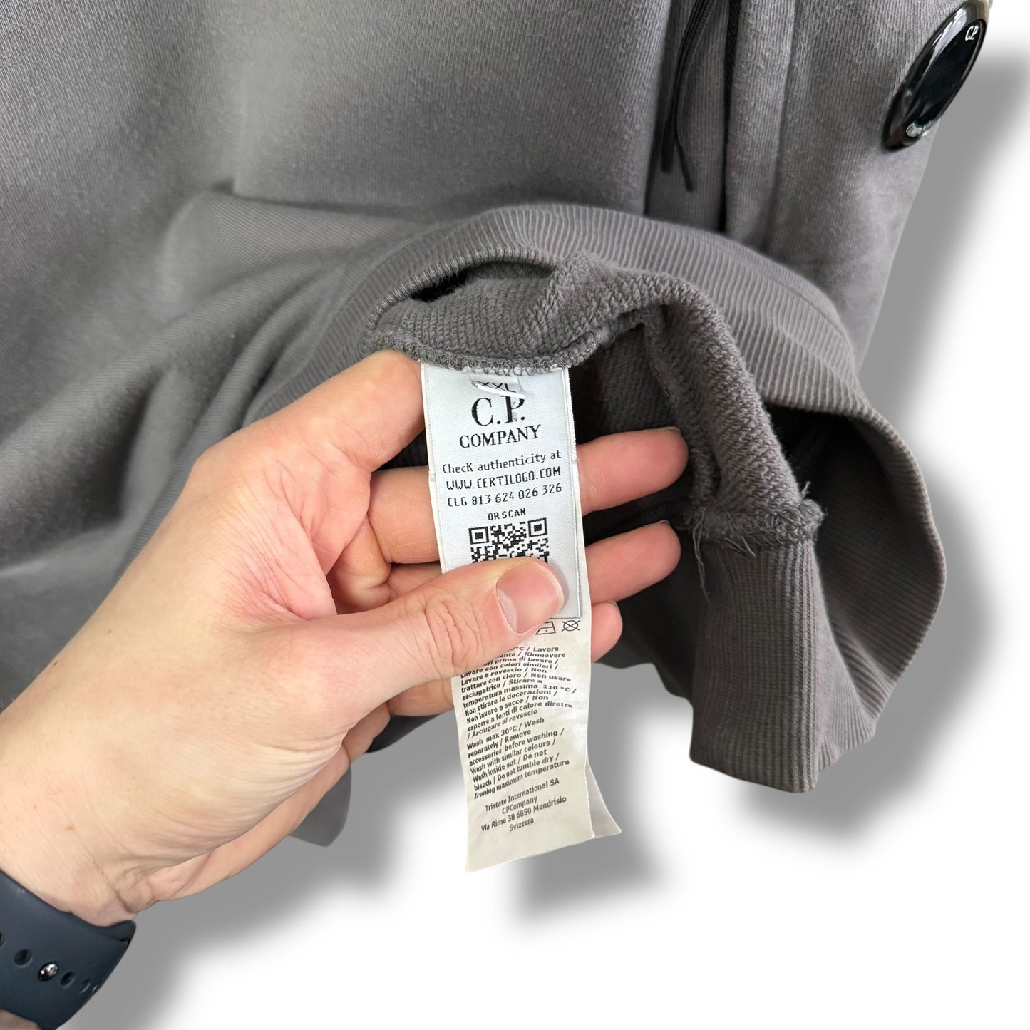 CP Company Sweatshirt (2XL, 25”)