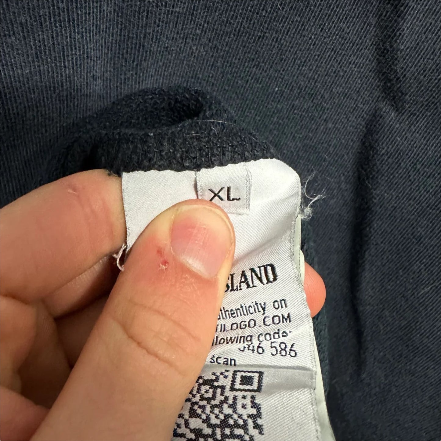 Stone Island Navy Sweatshirt (XL, 24”)