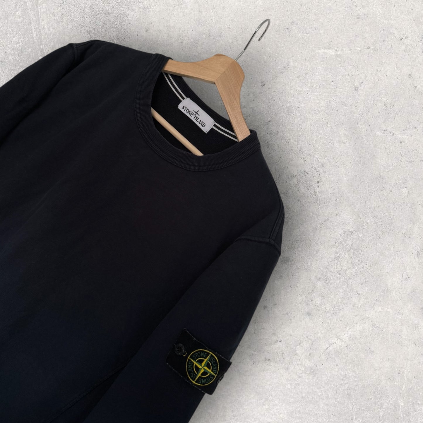 Stone Island Navy Sweatshirt (XL, 22.5”)