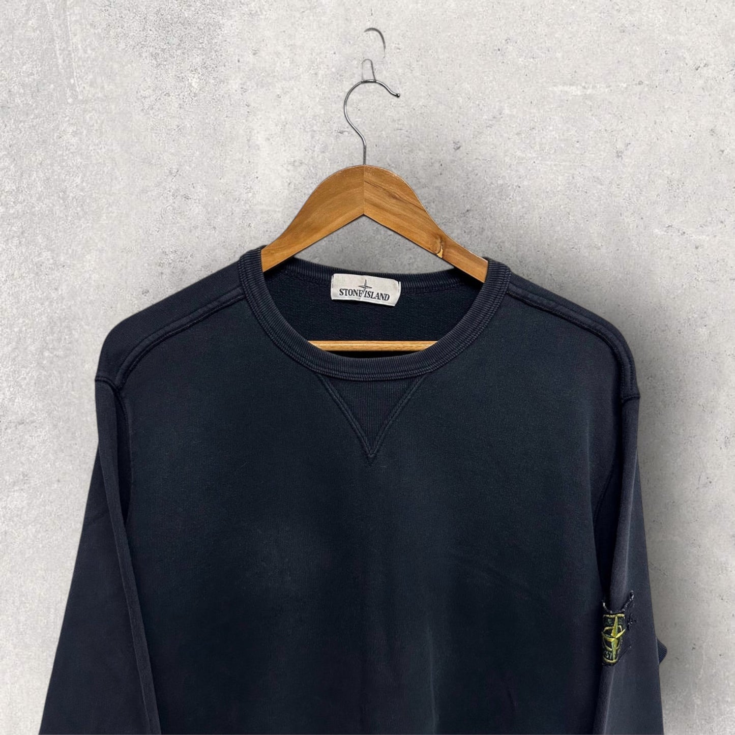 Stone Island Navy Sweatshirt (XL, 24”)