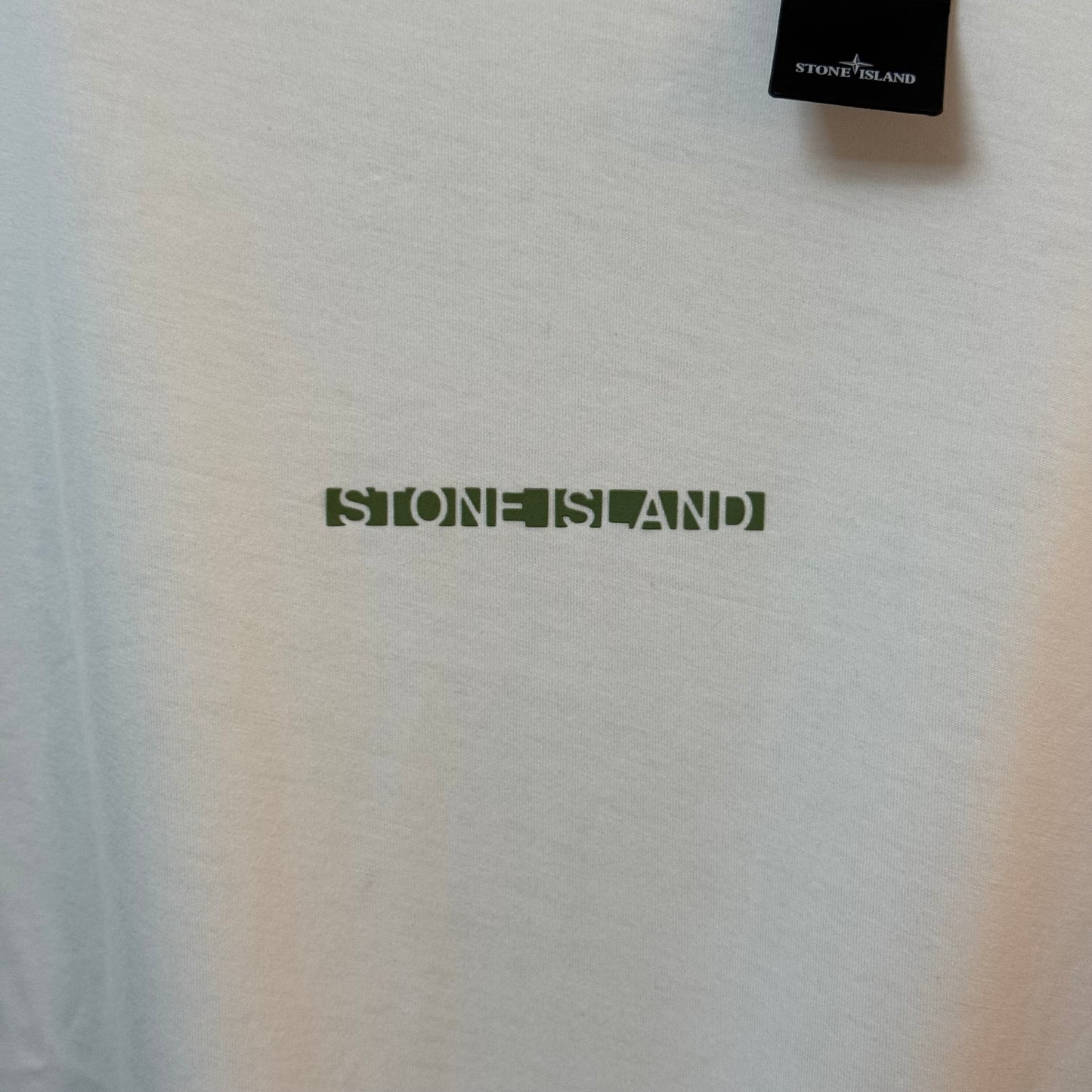 Stone Island T-shirt (3XL, 26”)
