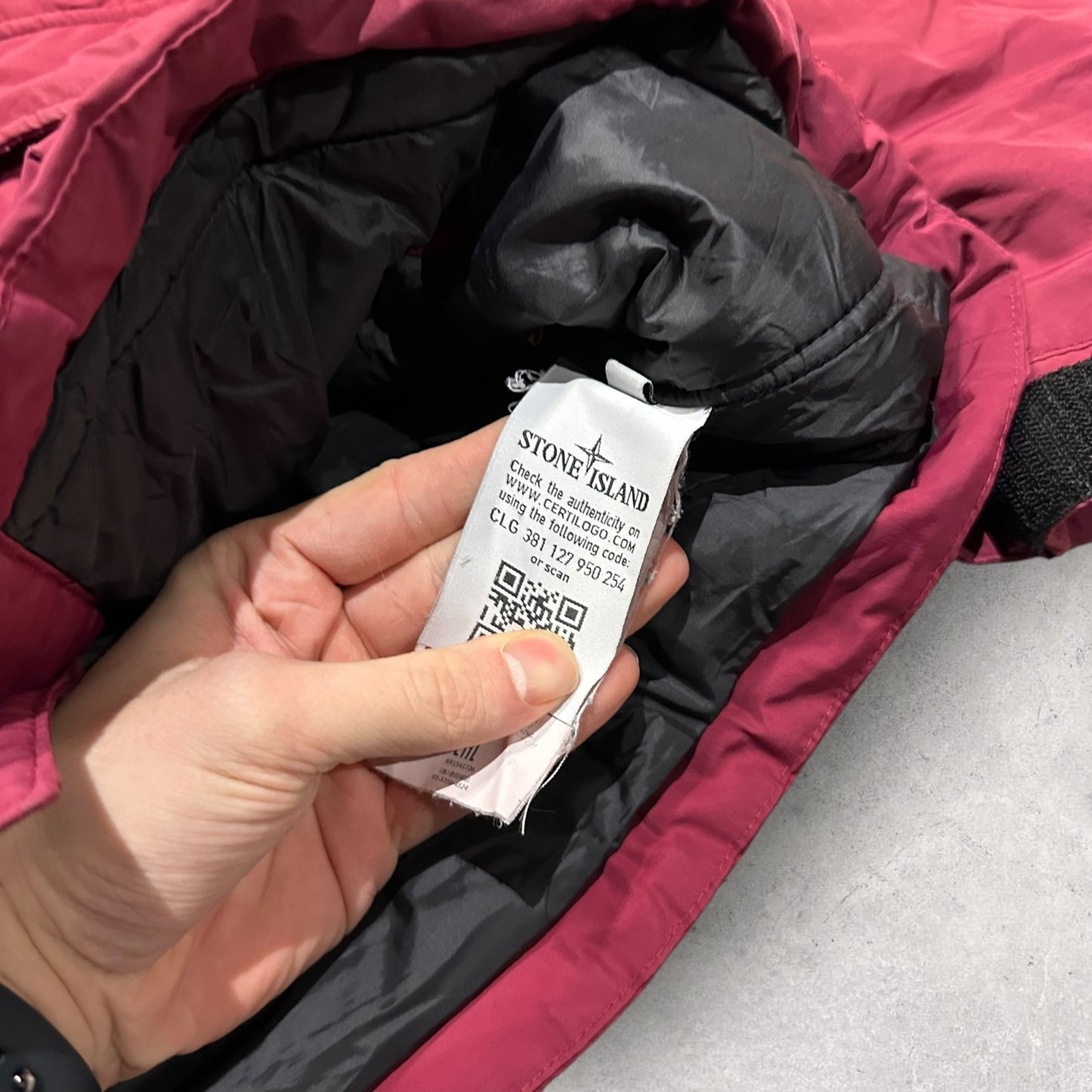 Stone Island Micro Reps with Primaloft (L 24”)