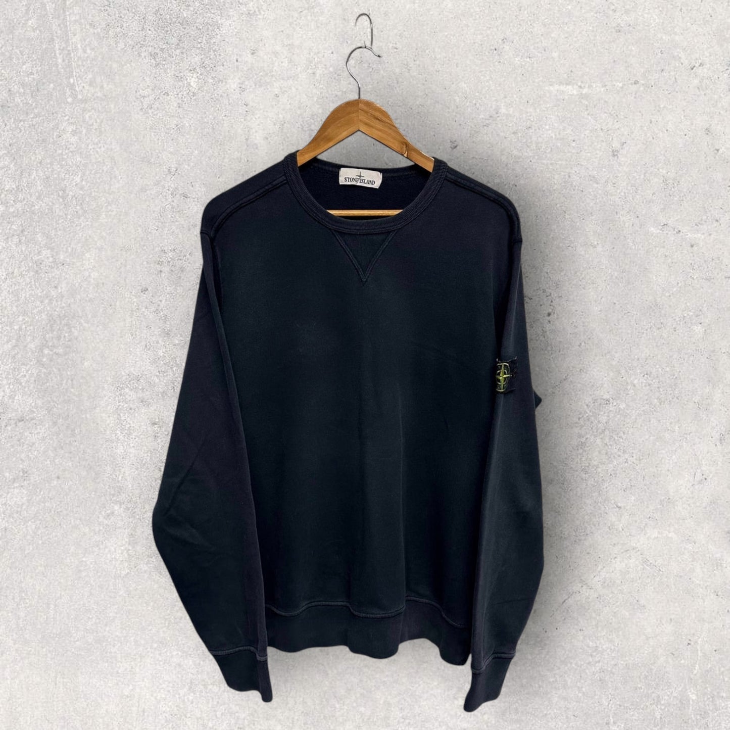 Stone Island Navy Sweatshirt (XL, 24”)