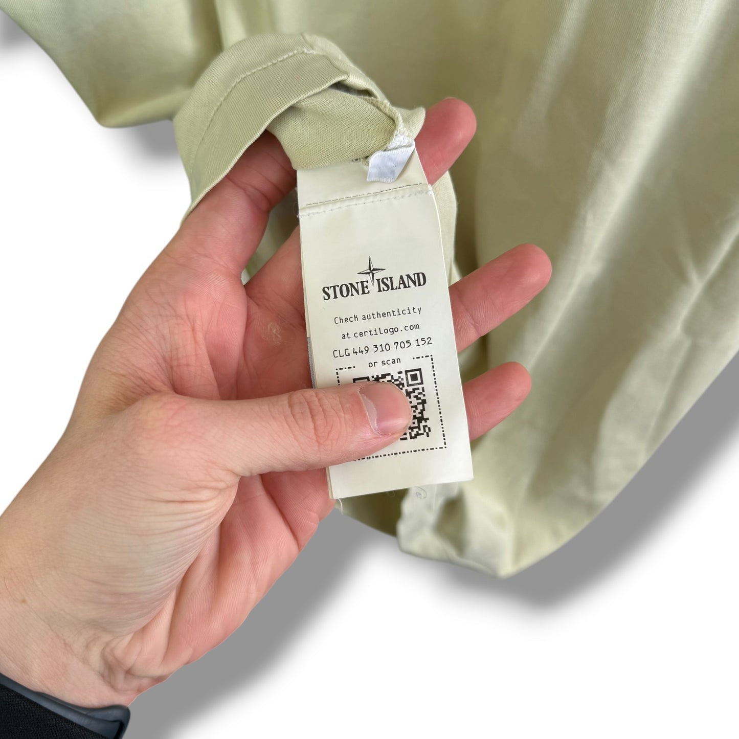 Stone Island T-Shirt (M, 21”)