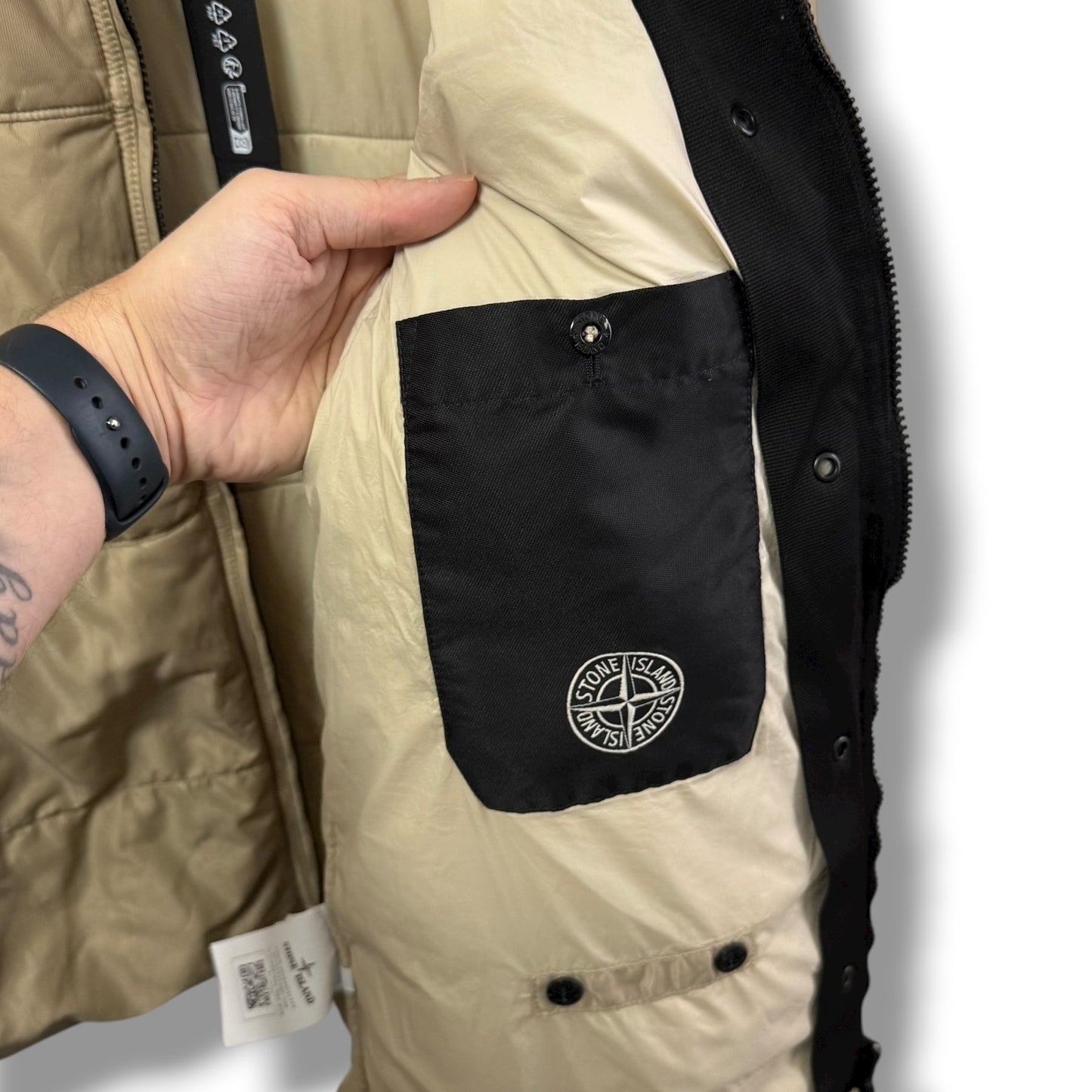 Stone Island Run Proof Nylon Mesh (L, 23”)