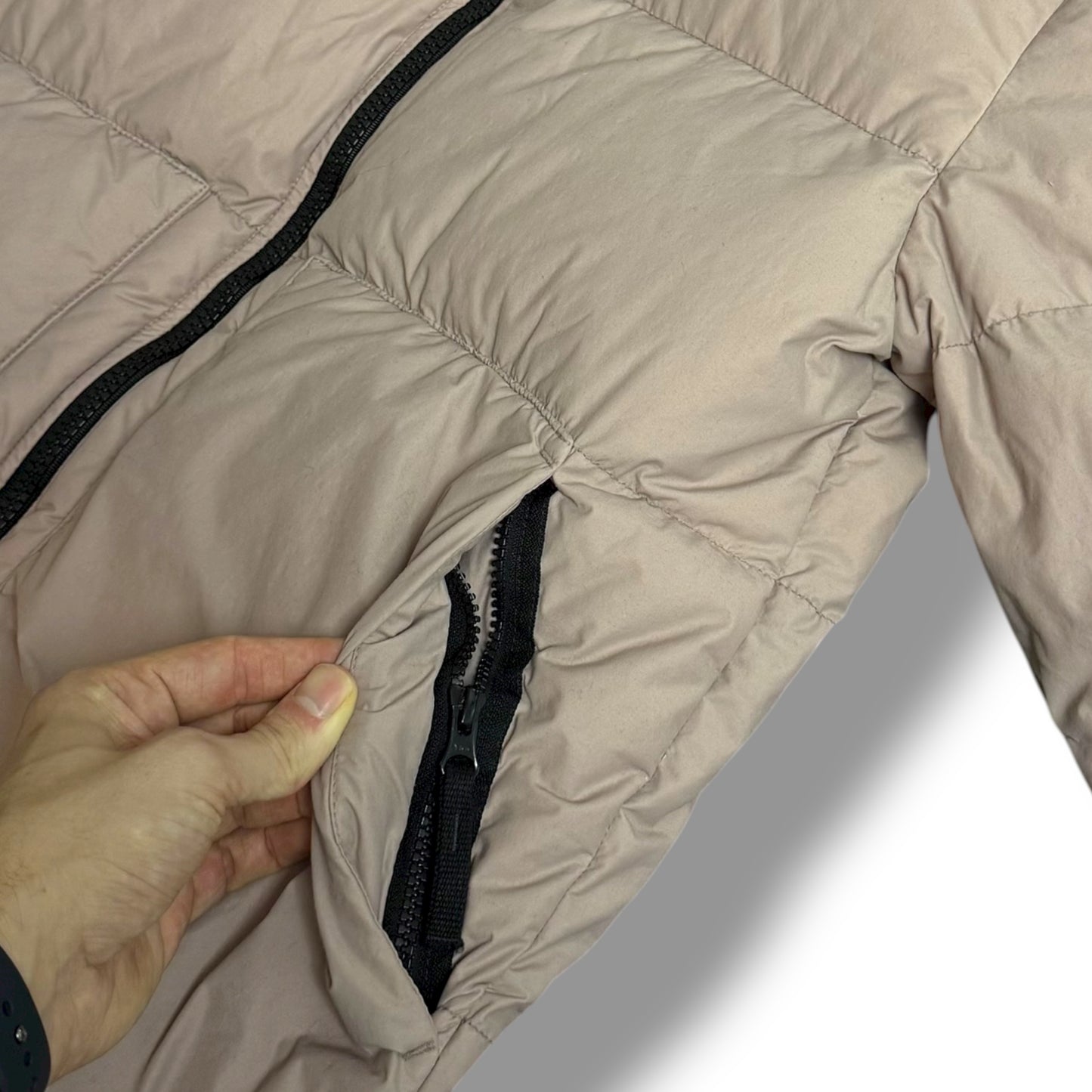 Stone Island Naslan Light Watro Down (M, 23”)