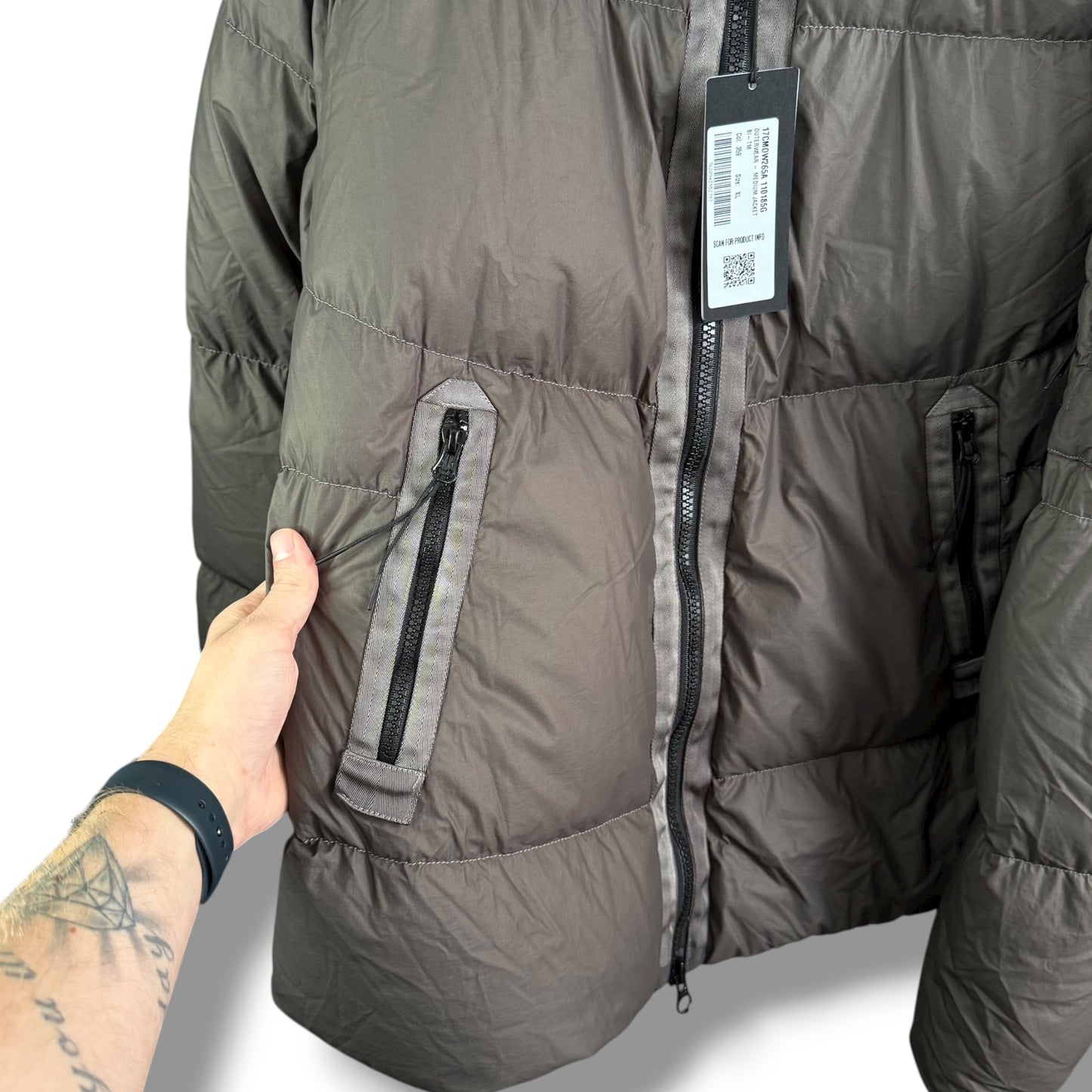 CP Company Bi-TM Puffer Jacket (XL, 26”)