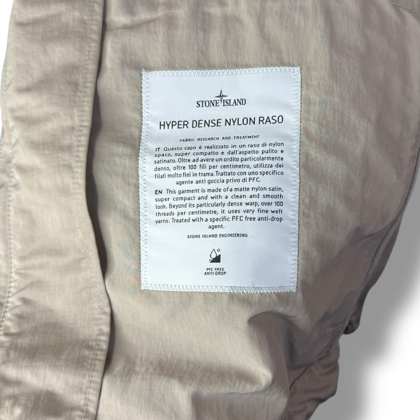 Stone Island Hyper Dense Nylon Raso (XXL, 26”)