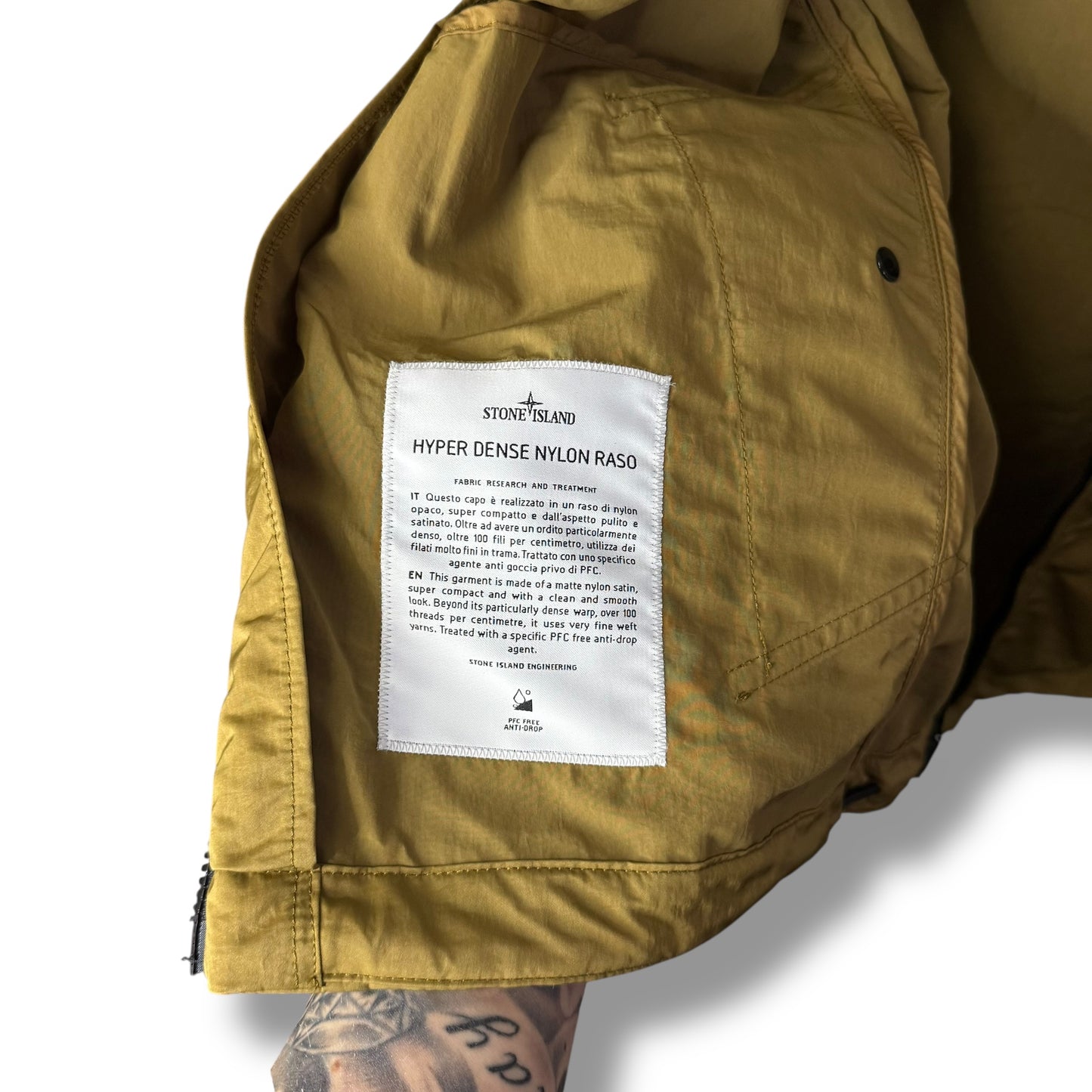 Stone Island Hyper Dense Nylon Raso (M, 23”)