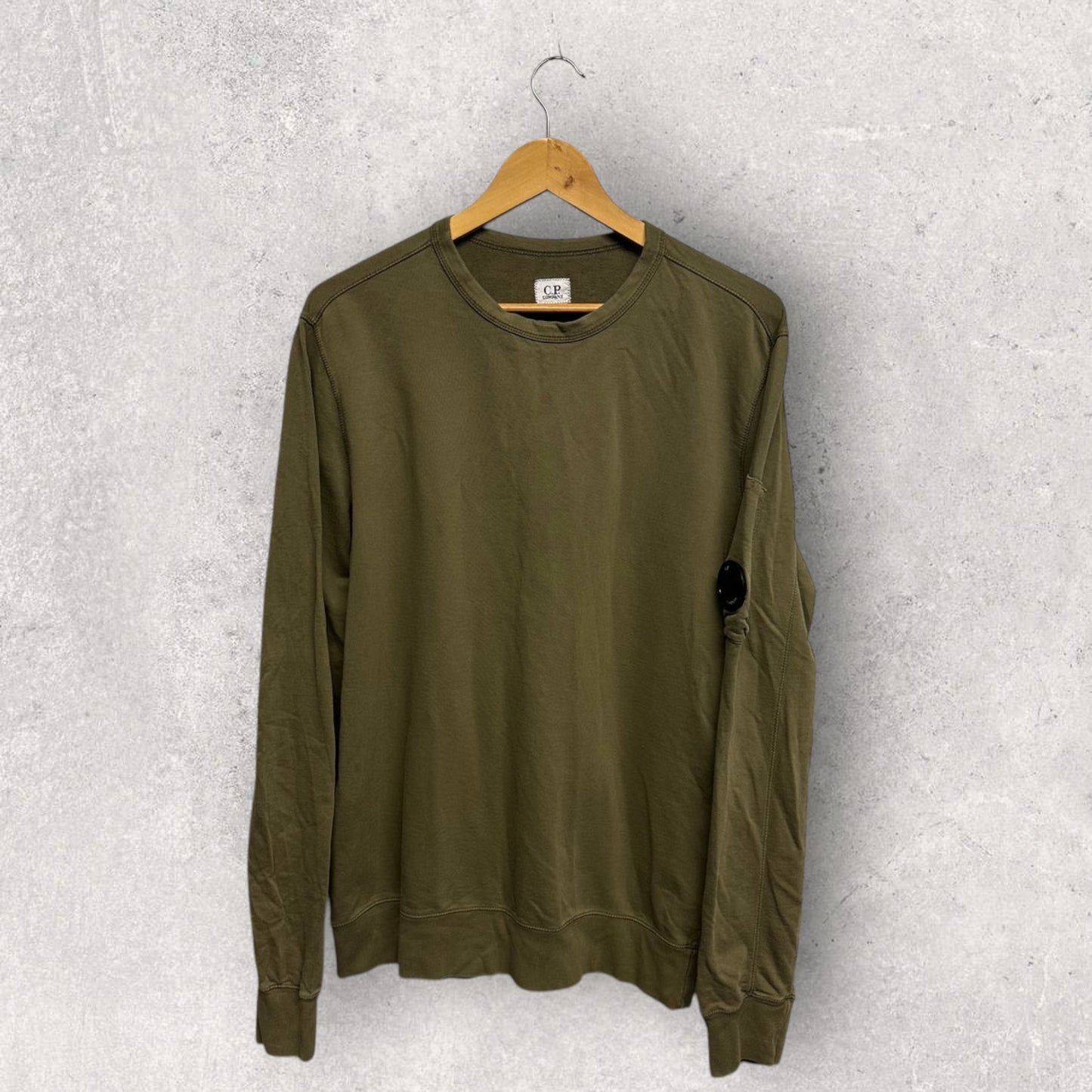 CP Company Sweatshirt (L, 23”)