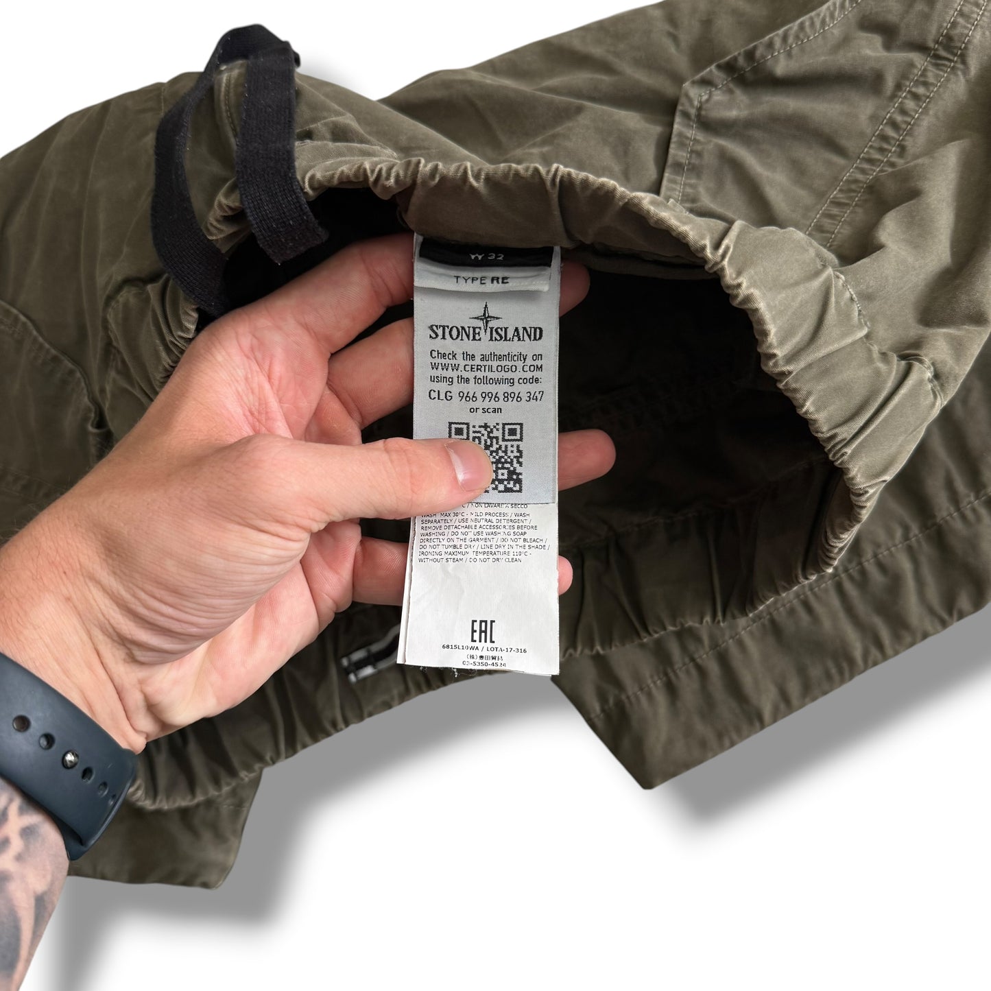Stone Island Cargo Shorts (32”)