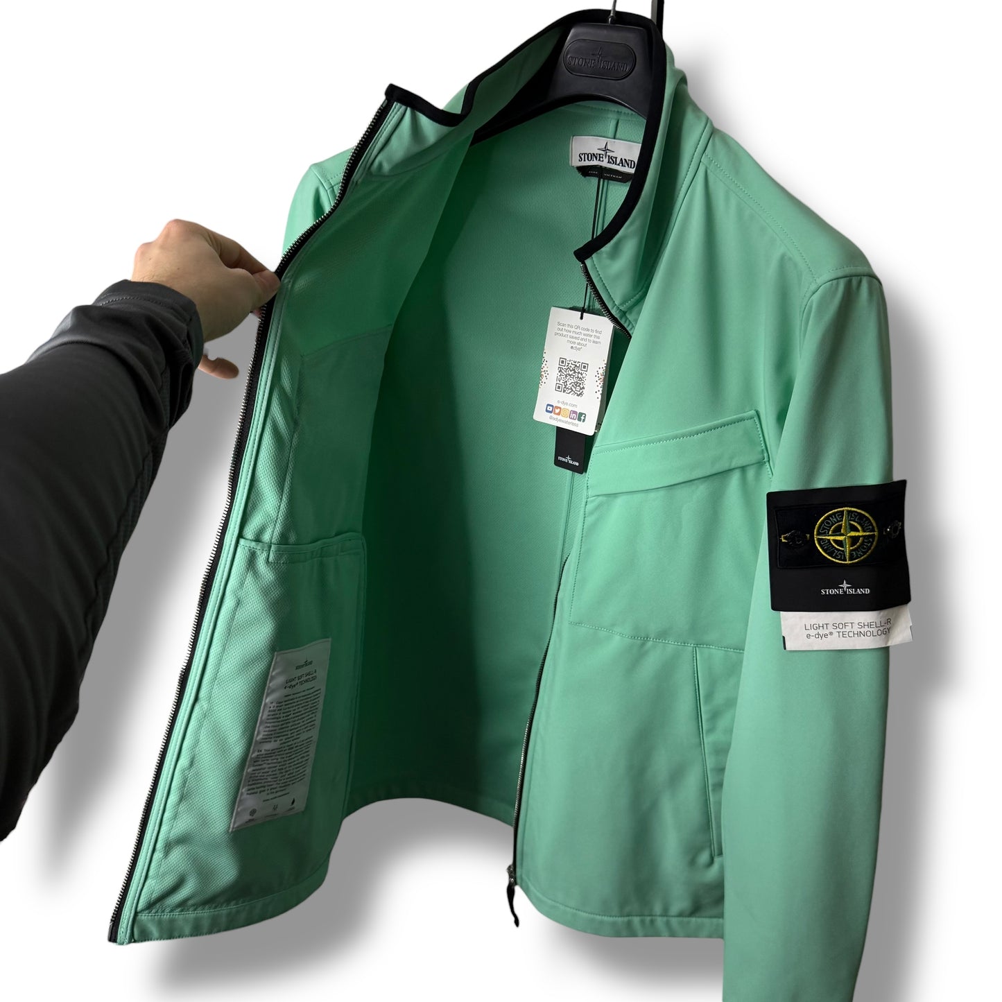 Stone Island Light Soft Shell-R (XL, 24”)