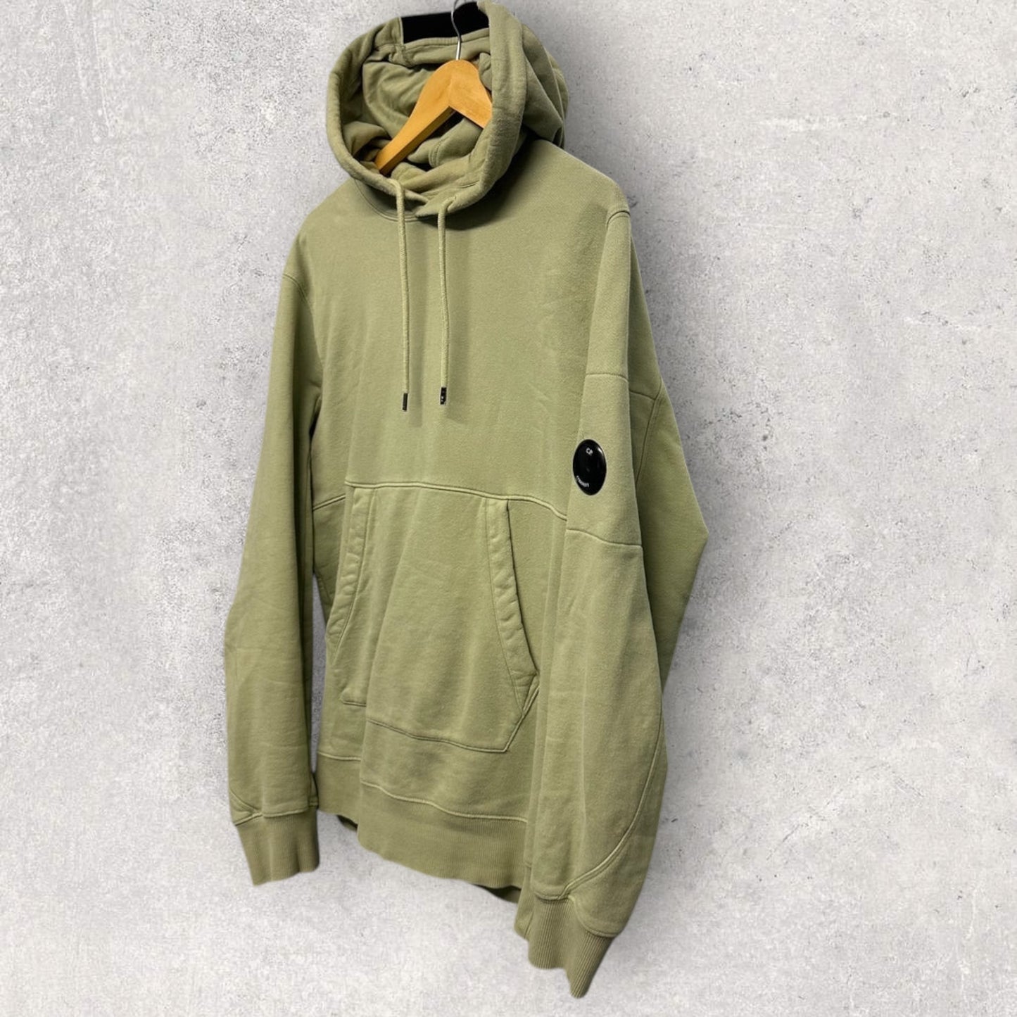 CP Company Hoodie (L, 22”)
