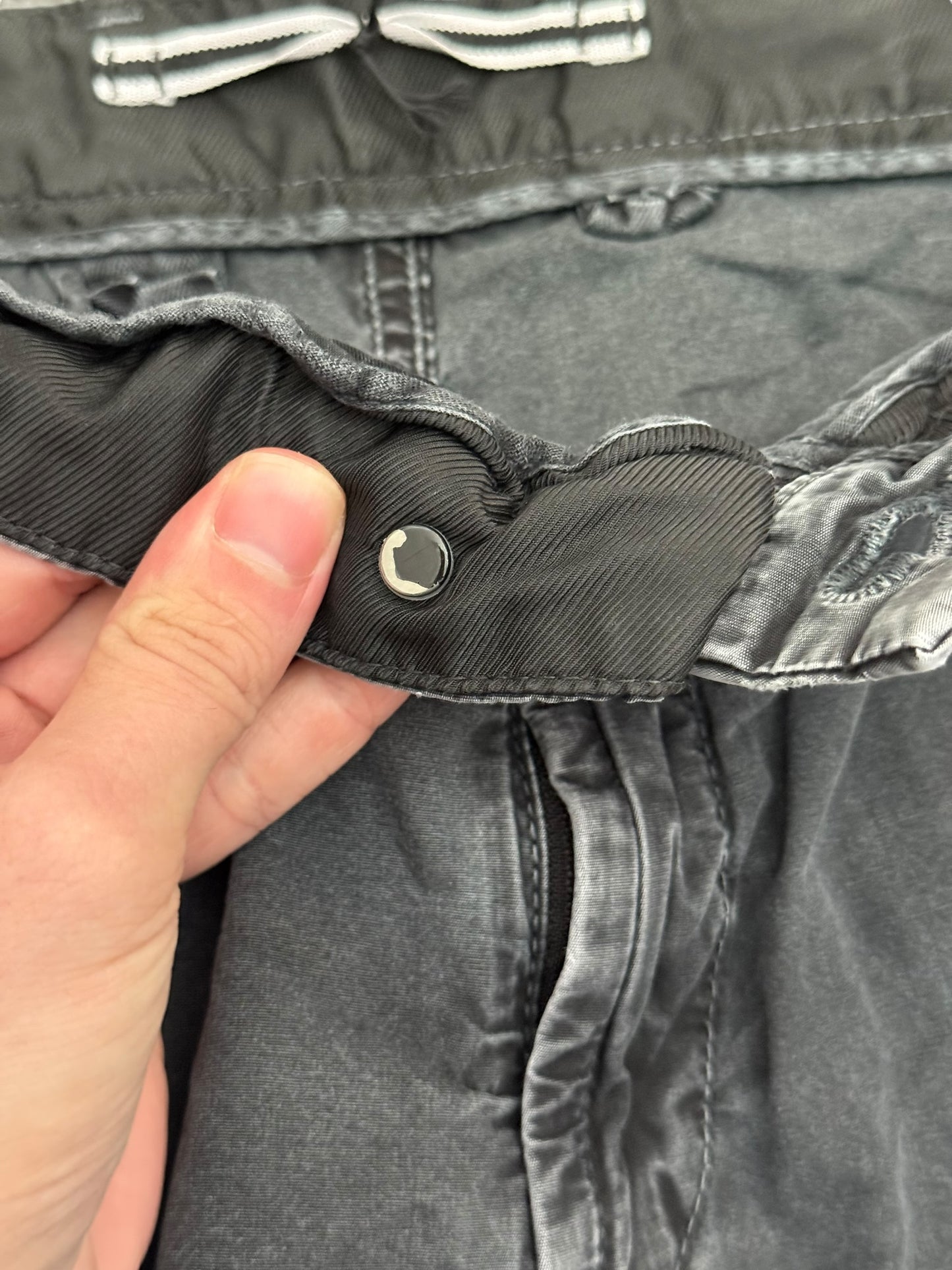 Stone Island Cargo Shorts (32)