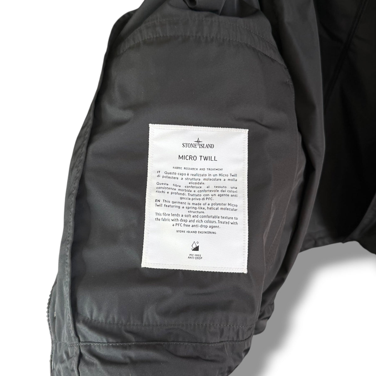 Stone Island Micro Twill (L, 23.5”)
