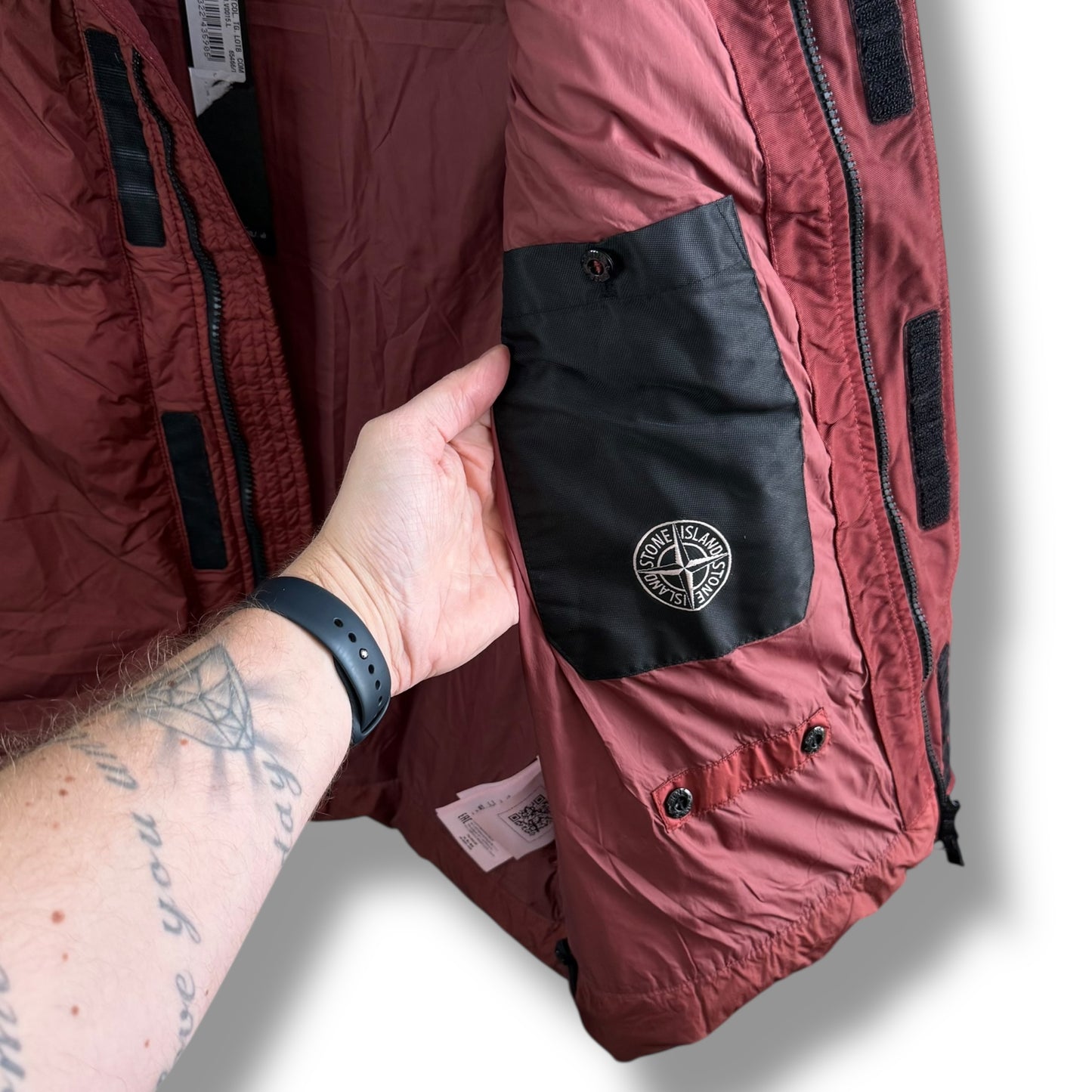 Stone Island Crinkle Reps Down Body Warmer (L, 23”)