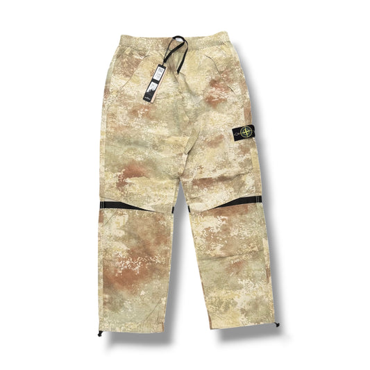Stone Island Dissolving Grid Camo Cargos (L, 34”)