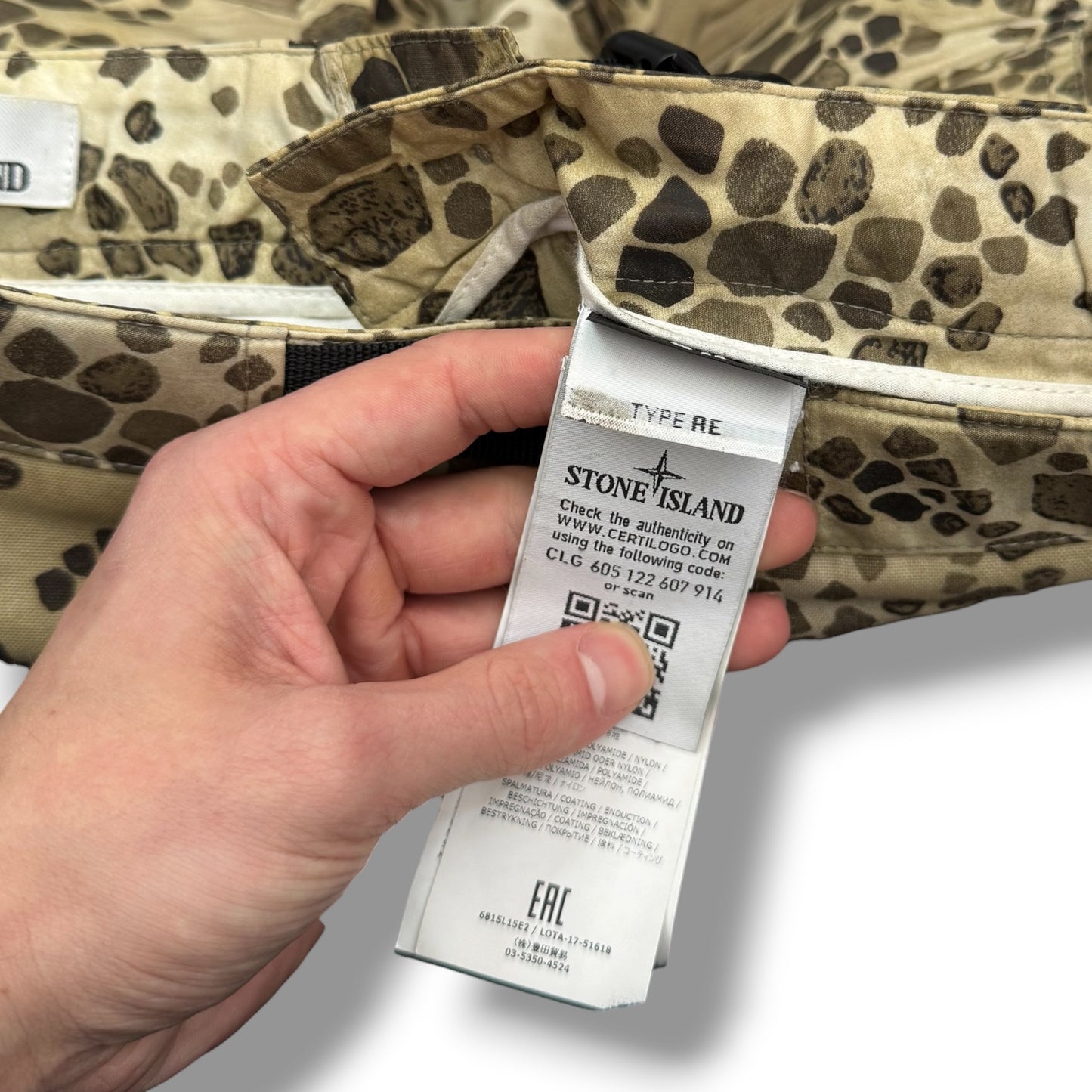 Stone Island Alligator Camo Cargo Shorts (S)