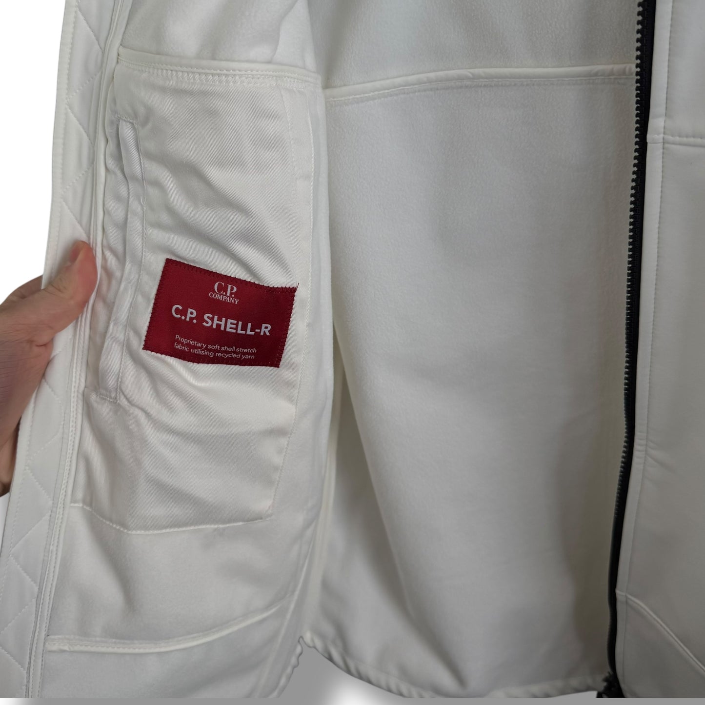 CP Company Goggle Soft Shell (M, 22.5”)