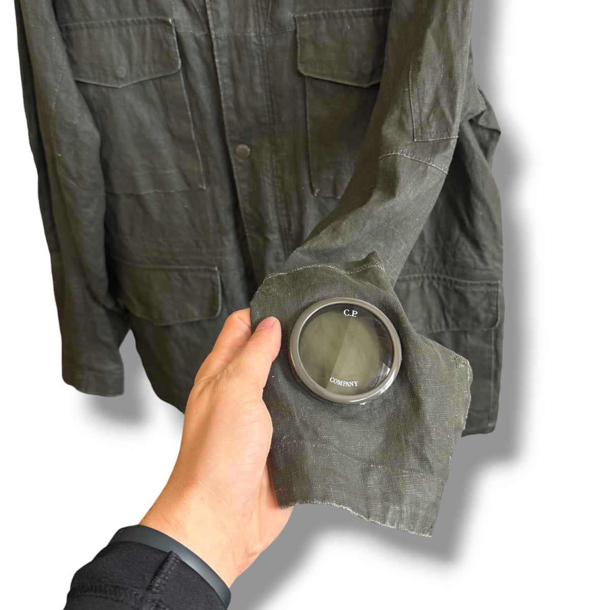 CP Company Watch Viewer Plated Linen (XL, 24”)