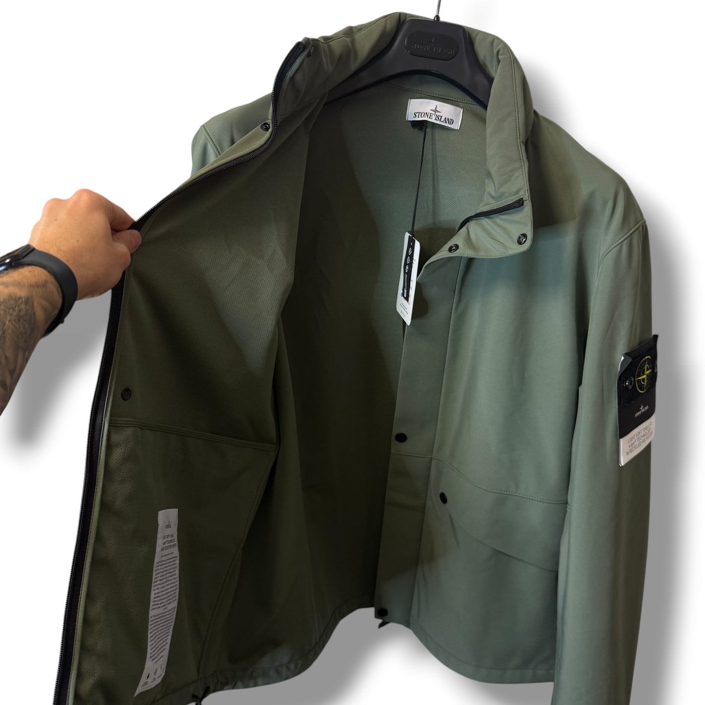 Stone Island Light Soft Shell-R (XL, 24.5”)