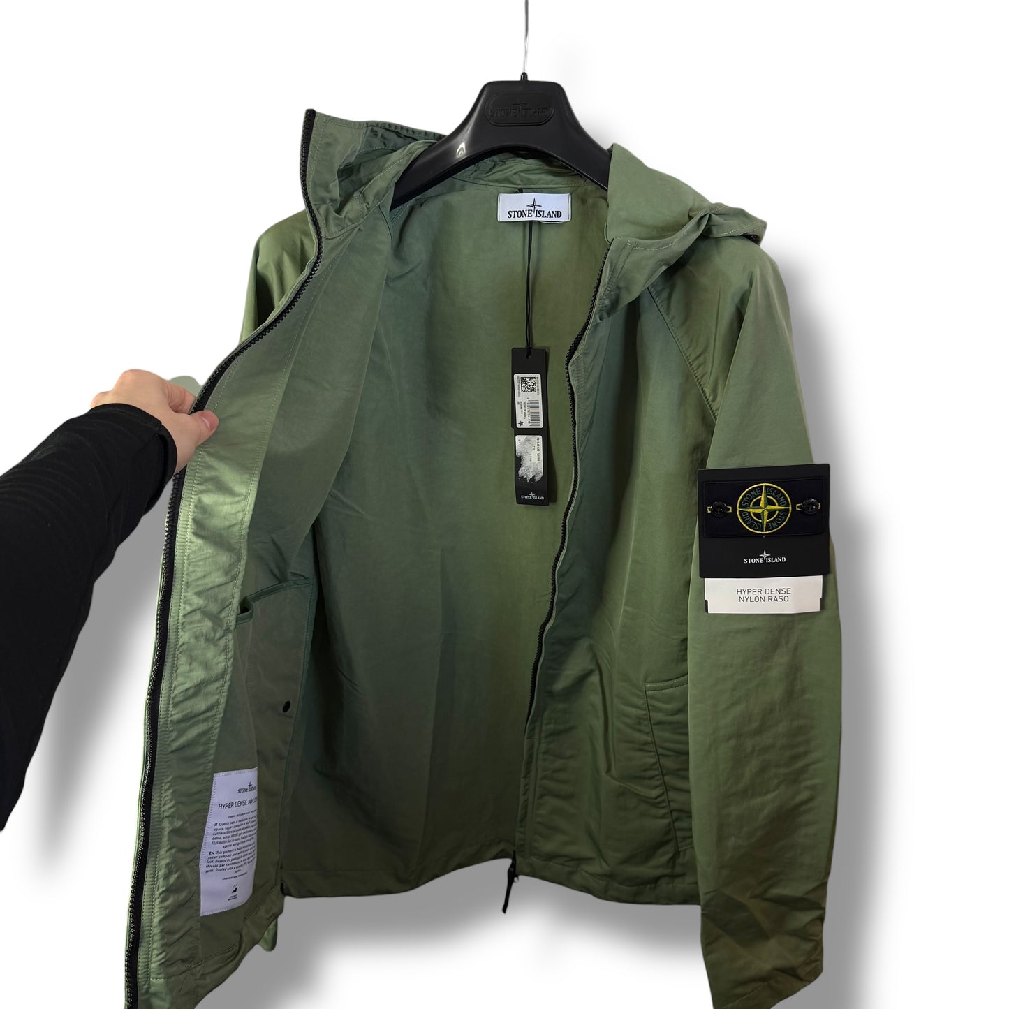 Stone Island Hyper Dense Nylon Raso (L, 24.5”)