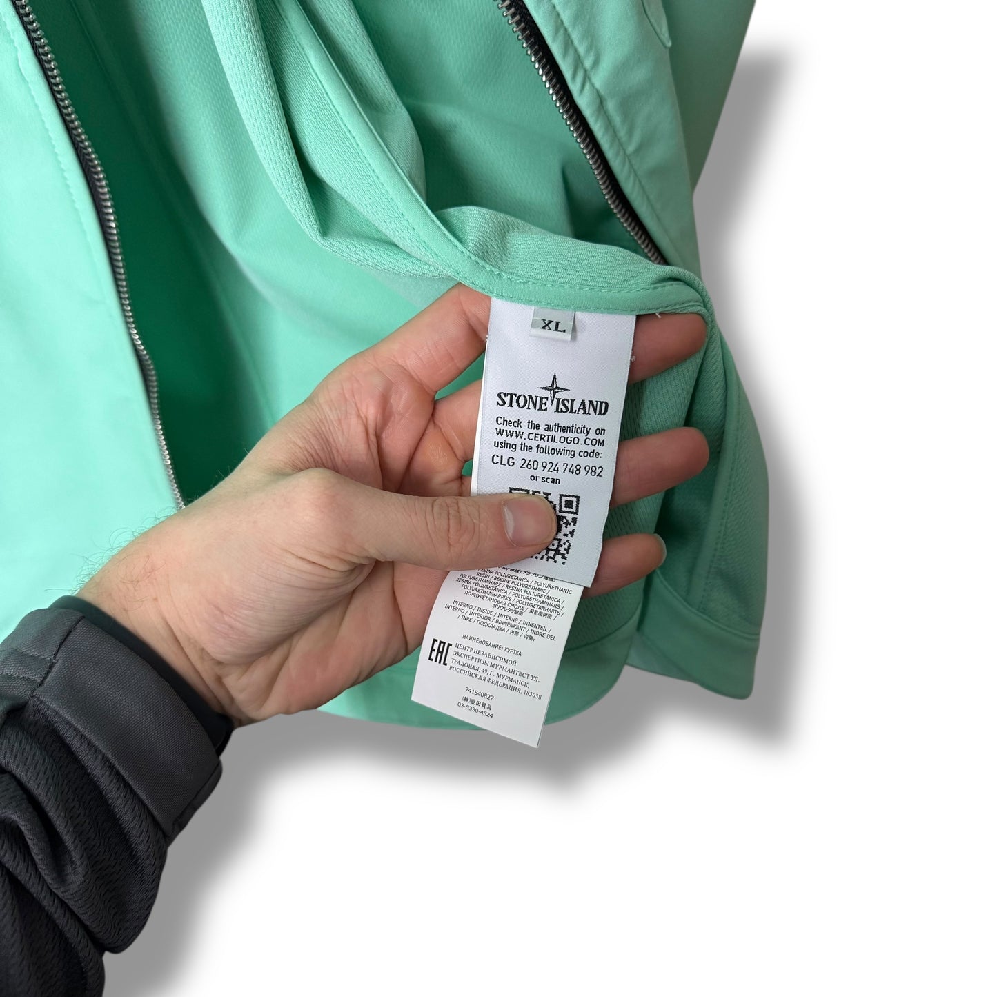 Stone Island Light Soft Shell-R (XL, 24”)