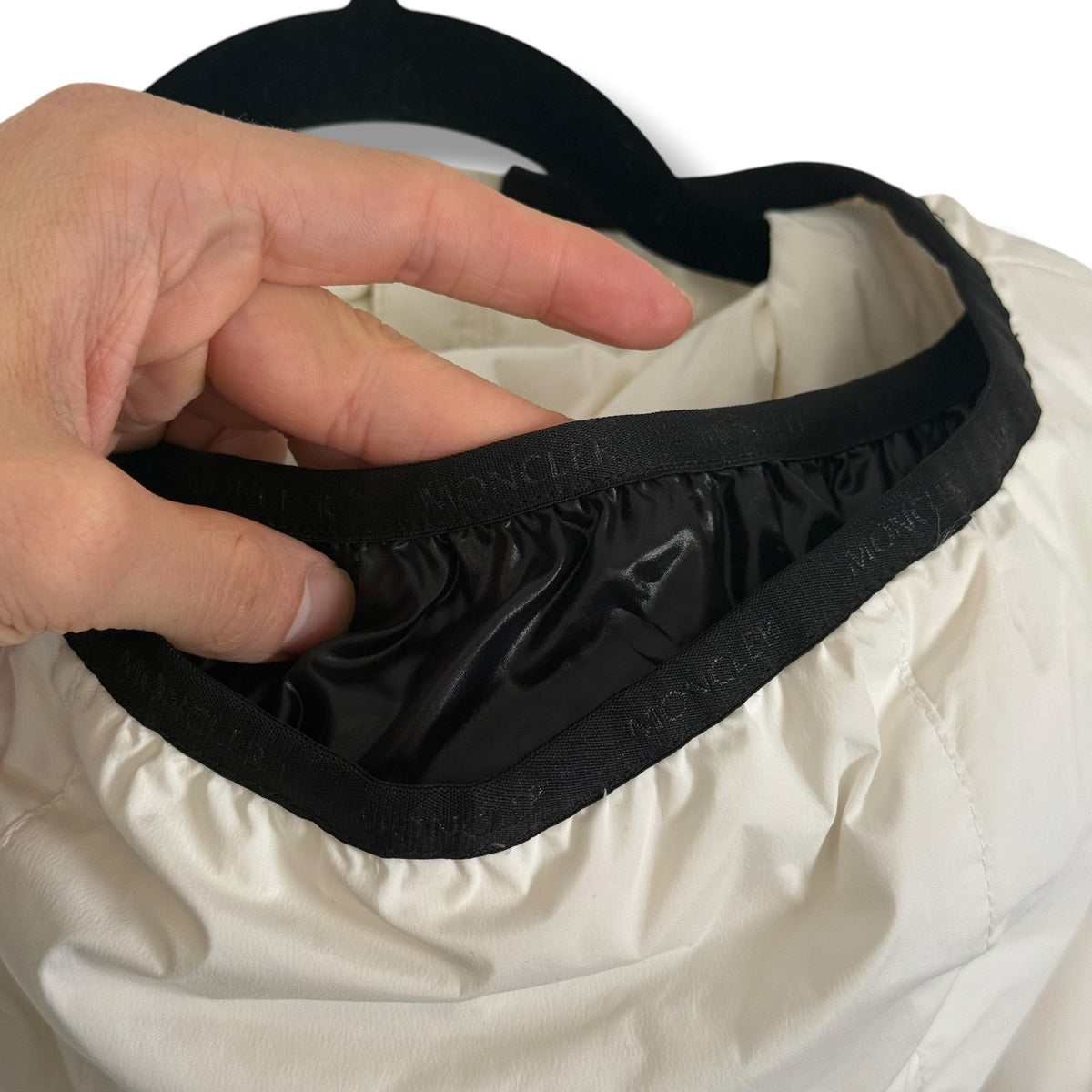 Moncler Godley Polyamide Goose Down (Size 2, 24”)