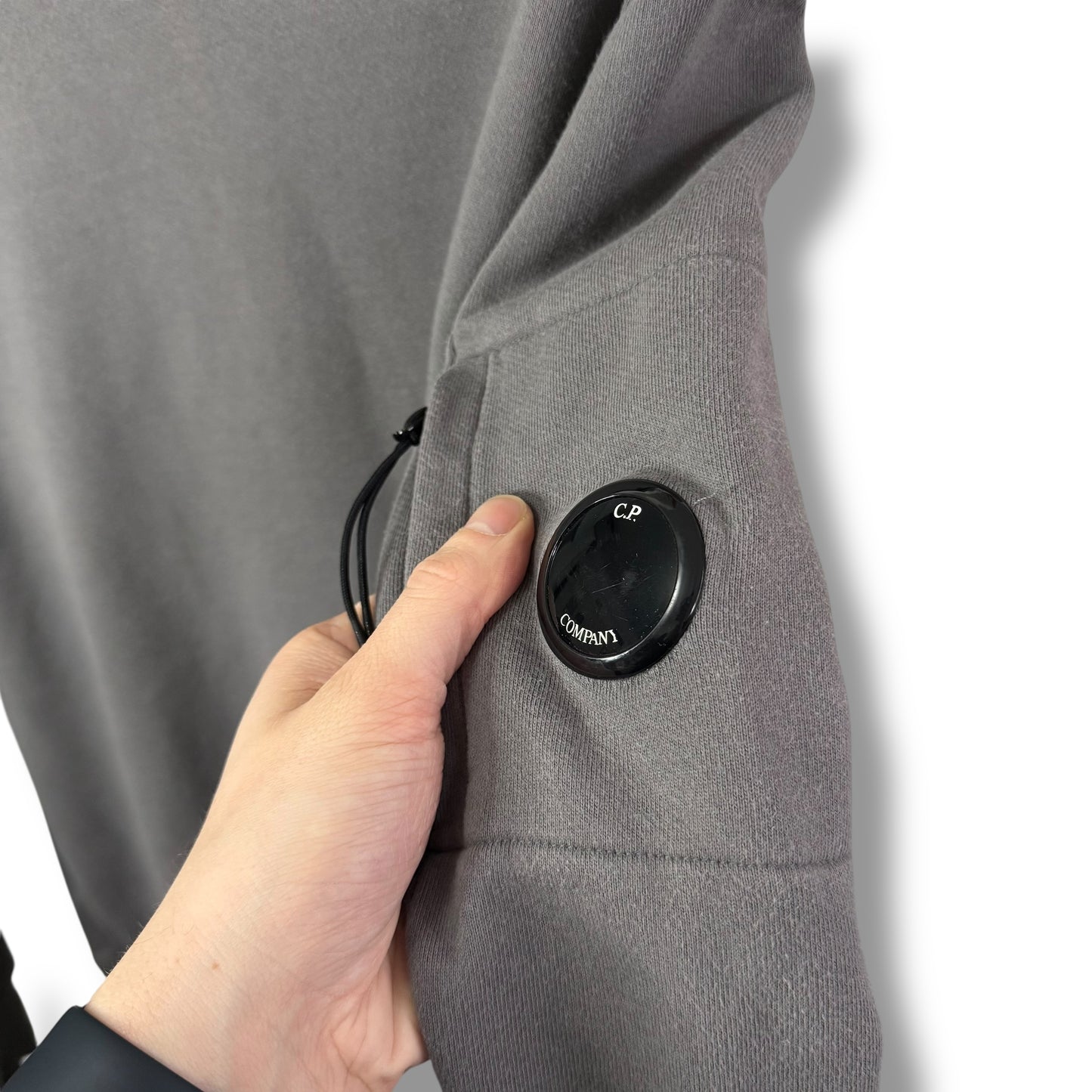 CP Company Sweatshirt (2XL, 25”)