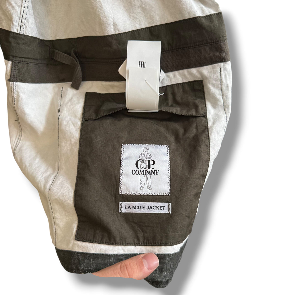 CP Company Watch Viewer Plated Linen (XL, 24”)