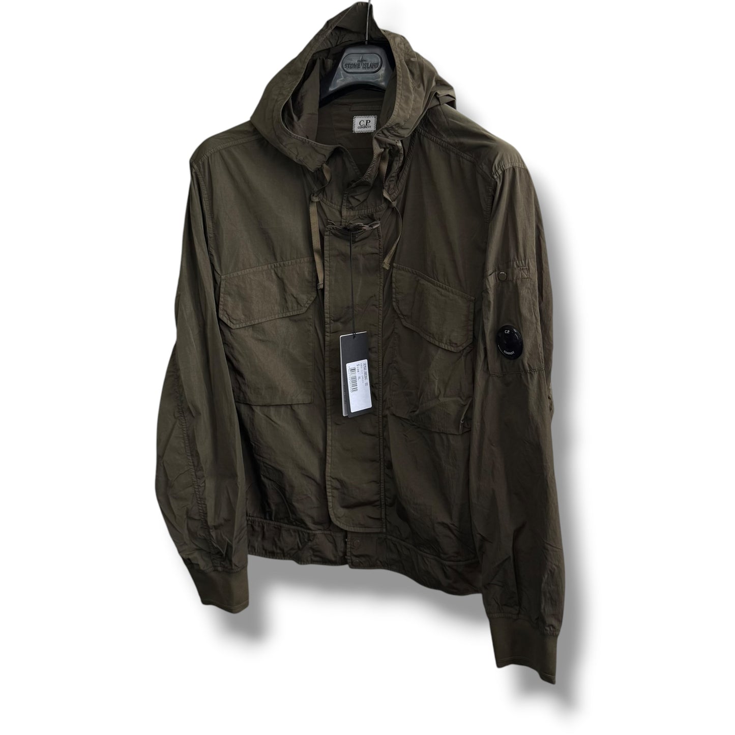 CP Company Chrome-R Jacket (XL, 25”)
