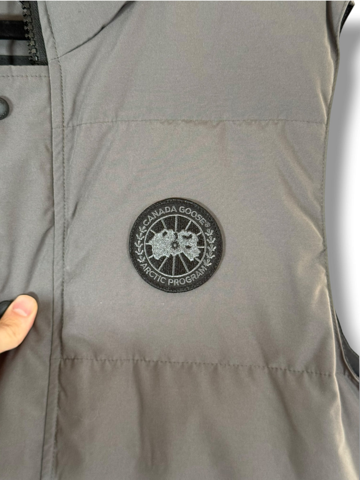Canada Goose Coastal Grey Black Label Garson Gilet (XL, 24”)