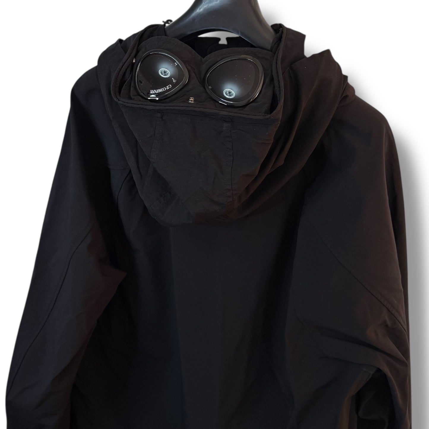 CP Company GD Shell Mixed Goggle Hooded Jacket (2XL, 26.5”)