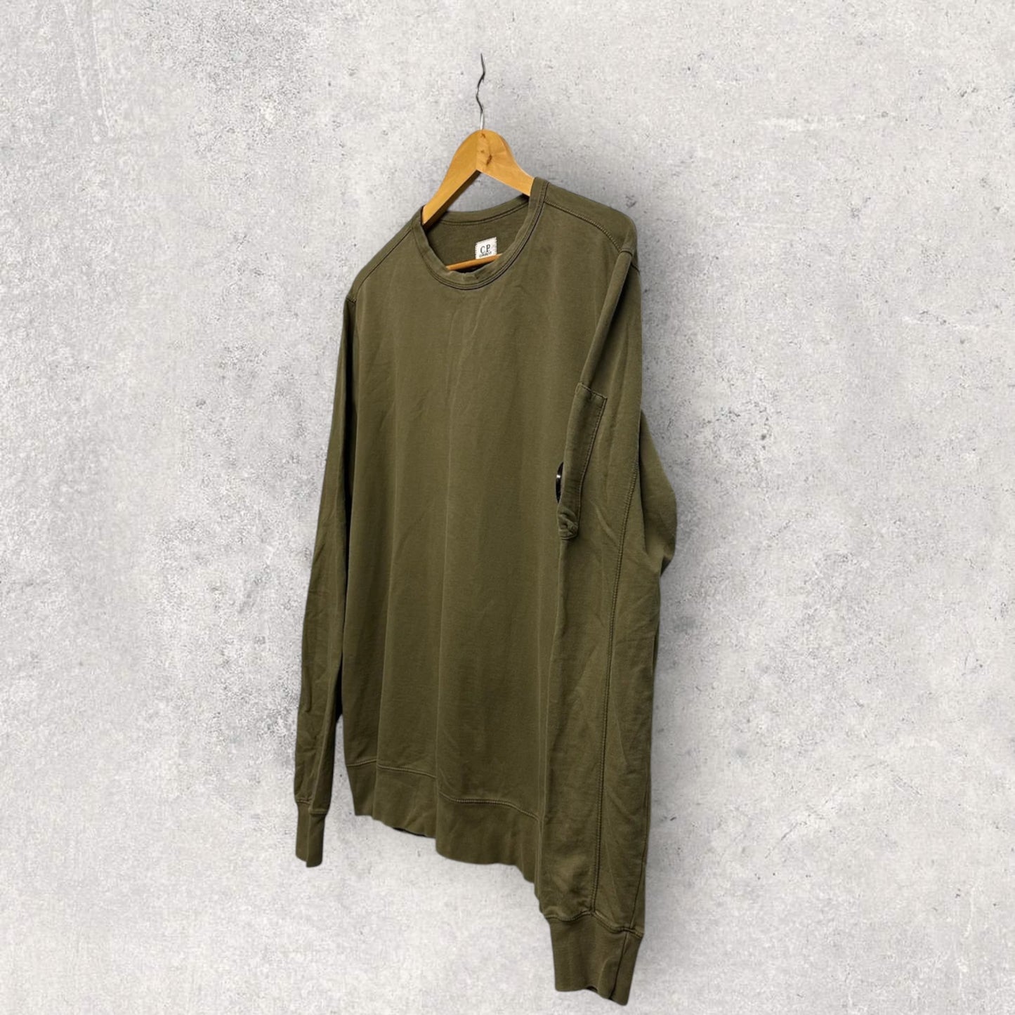 CP Company Sweatshirt (L, 23”)